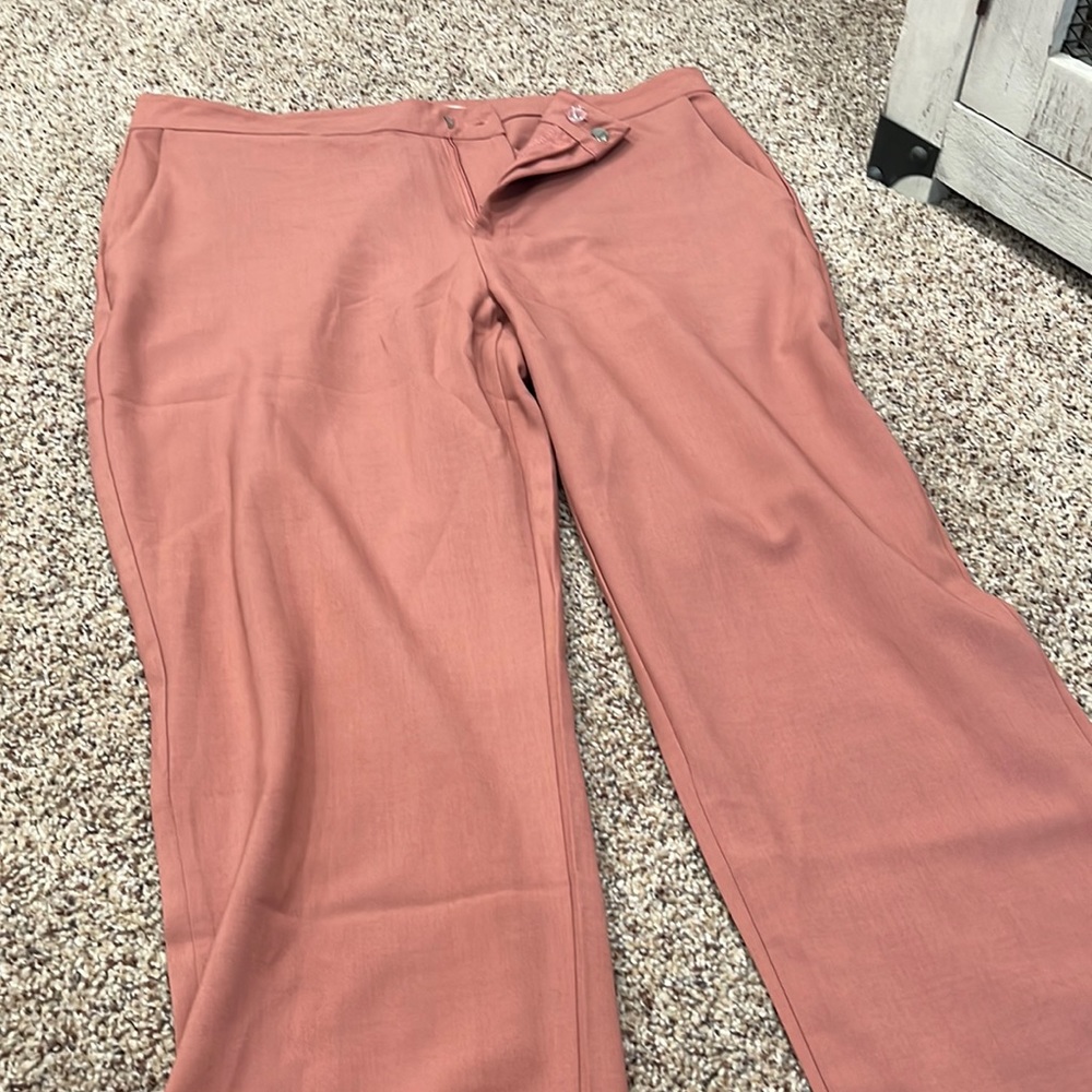 Womens capris slacks only worn once